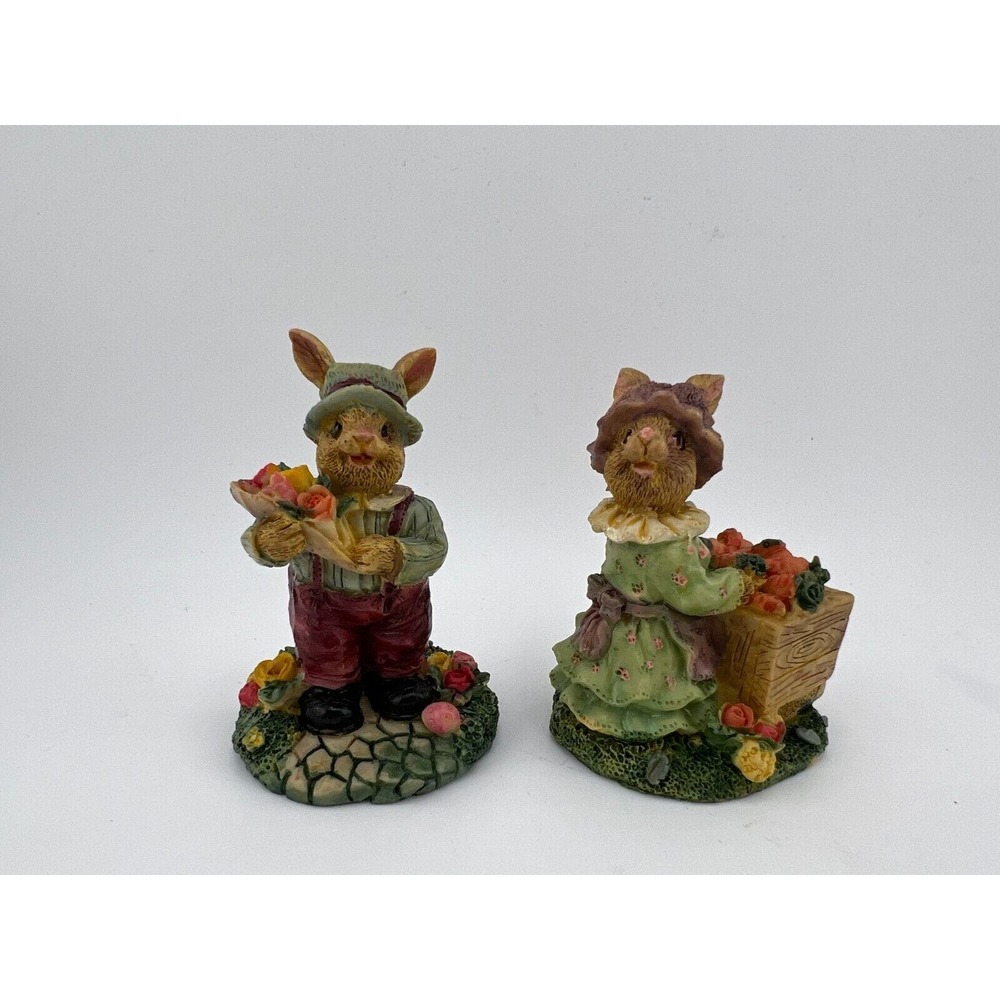 Vtg Girl Bunny Picking out Carrots & Rabbit‎ Picking Easter Egg Bouquet Figurine